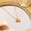 TikTok Lujo Ligero Explosivo Moda Simple Acero de Titanio Cadena Clavícula para Mujer Chapado a Prueba de Color Oro 18K Loto Loto Collar Trendy