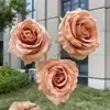 Valle de Huaxi 2026 Nueva Colección: Arreglos en tonos marrones, Serie de 2.5 Yuan, Venta al por mayor de flores artificiales para lugares de boda