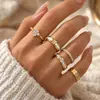 Conjunto de Anillos Combinados de Acero Inoxidable Estilo Retro Francés Múltiples Estilos Conjuntos de 3/4/5 Piezas Anillo de Apilamiento con Diamantes Incrustados de Nácar