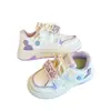 Zapatos para Niñas 2026 Nuevos Tenis Blancos de Primavera para Niños Zapatos Deportivos Casuales de Suela Suave Tenis Populares de Princesa para Niñas