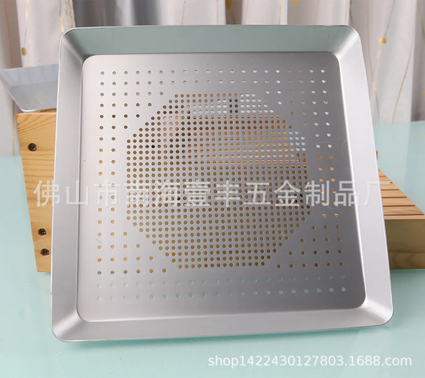 10寸方形冲孔披萨盘-6.jpg