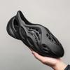 Hole Shoes Personalidade de Verão Masculino e Feminino em Estudantes da Moda EVA Antiderrapante Respirável Sandálias Tuotoe Beach Shoes