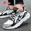 Zapatos de Hombre Xtep 2026 Zapatillas para Correr Zapatos Casuales para Hombre Genuinos Primavera y Otoño Negro Transpirables Zapatos Deportivos Tecnología de Hidrógeno