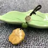 Raíz de Bodhi Tallado Flor de Loto Raíz de Loto Hoja de Loto Bolsa de la Suerte Colgante Pequeño Creativo Llavero Cadena de Teléfono Móvil Colgante