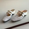 Medias Pantuflas Cerradas de Media Punta Retro para Mujer, Nuevas Sandalias de Verano 2026 Estilo Francés Tejido Hueco Slip-On