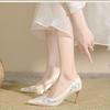 Zapatos Rojos Bordados de Tacón Alto para Mujer 2025 Nuevo Estilo Xiuhe Zapatos de Boda Zapatos Nupciales Bordados de Satén Estilo Chino para Vestimenta de Brindis
