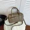 Otoño 2026 Nuevo Bolso Boston Simple de Alto Valor Estilo Coreano Moda de Nicho Elegante Bolso de Hombro Cruzado para Mujer