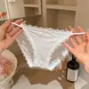Ropa interior pequeña con sensación fresca de verano~Nuevas bragas de seda helada con abertura alta para mujer, deseo puro, sexys, tiro bajo, triángulo de algodón puro en la entrepierna.