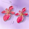 Pendientes florales de moda, versátiles, elegantes y exagerados, de venta cruzada en Amazon Europa y América, adecuados para mujeres, al por mayor