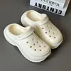 Zuecos de Suela Gruesa para Mujer, Estilo Nuevo para Todas las Estaciones, Pantuflas de Verano con Suelas Suaves, Calzado de Exterior Cerrado que Aumenta la Altura, Sandalias de Playa Antideslizantes para Mujer