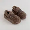 Fivela de Cinto Versátil Estilo Vintage Sapatos Peludos de Solado Grosso para Mulheres Outono/Inverno 2025 Nova Fivela de Cinto Sapatos de Algodão Peludo