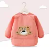 Babero de terciopelo de cristal para bebé, impermeable, antidesgaste, con bolsillo de arroz, para otoño e invierno, delantal para madre y bebé.