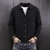 2026 Nueva Chaqueta Camisa de Manga Larga con Solapa para Hombre Primavera y Otoño Color Sólido Holgada Cardigan Bolsillo Grande Camisa Casual