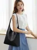 Bolso popular transfronterizo para mujer, nuevo modelo 2026, bolso tote de gran capacidad, bolso de hombro versátil, bolso vintage para madre e hija