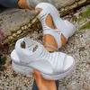 Sandálias Tecidas de Solado Grosso Tamanho Grande 2026 Novo Estilo de Verão Plataforma Romana Europeia e Americana Casual Atacado Sapatos Confortáveis com Solado Macio