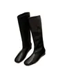 Versão em Couro com Aumento Interno de Altura de 4cm~ Botas Versáteis de Solado Plano, Macias, Slim, Botas de Equitação de Cano Médio para Mulheres, Sapatos de Couro Genuíno