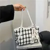 Bolso Tote de Bufanda de Seda a Cuadros para Mujer Primavera y Verano 2025 Nuevo Estilo Hermoso Elegante Moda Estilo Commuter Bolso de Hombro para Mujer