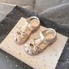 Roupa Exterior para Meninas Estilo Coreano Sandálias Infantis Verão 2025 Novo Estilo Meninas Baotou Recorte Laço Sola Macia Sapatos de Princesa