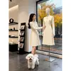 Hermoso Suéter Vestido de Punto Coreano de Nicho para Cumpleaños Fresco y Transparente para Mujer Otoño Invierno 2026 Nuevo Estilo Suave Atmósfera