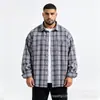 Camisa de cuadros retro americana para hombre, corte holgado, tejido cepillado, diseño de hombros caídos, chaqueta camisa casual de manga larga para uso diario