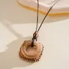 Colar com pingente de gota d'água geométrico de resina degradê e cordão de couro vintage europeu e americano, acessório feminino de alta qualidade, moda estilo étnico transfronteiriço
