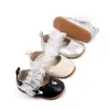 Novos sapatos de primavera para bebês e crianças pequenas, sapatos Mary Jane com pérolas para princesas, sapatos de couro da moda com sola macia