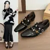 Zapatos de mujer con punta cuadrada y tacón grueso, nueva colección primavera/otoño 2026, zapatos de tacón alto de moda con detalles de cadena de cuentas, estilo Mary Jane