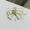 Temperamento Retrô Preto e Branco Óleo Laço Joia Acessórios Pequeno Estilo Perfumado Camélia Acessórios de Cabelo Roupas Liga de Zinco Acessórios