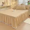 Faldón de cama de algodón cepillado de una sola pieza para ocultar la parte inferior, modelo nuevo 2025, colcha de algodón puro engrosada, colcha estilo faldón de cama a prueba de polvo