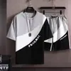 Traje casual de verão para homens, camiseta de manga curta e shorts, um conjunto casual estiloso para estudantes, roupa esportiva de seda gelada para homens