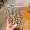 Funda Transparente Retro Pintada a Mano con Pequeñas Flores y Estilo Fresco y Suave, Diseño de Flores Silvestres para iPhone 18 Pro