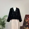 Novo Cardigã Retro Chinês de Luxo Leve com Decote em V Manga Longa Outono 2026 Novo Top Solto Elegante de Alta Qualidade