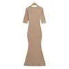 Vestido Feminino Sexy de Manga Média com Decote Trapézio Elástico Ajustado ao Corpo, Elegante e que Valoriza a Silhueta, Vestido que Abraça o Quadril com Efeito de Cintura Marcada, Vestido Longo Emagrecedor