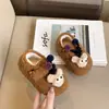 Zapatos para Niños 2026 Otoño Nuevas Llegadas Niñas Birkenstock Felpa Cálidos de Algodón Lindos Dibujos Animados Zapatos de Piel para Bebé