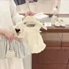 Conjunto Casual de Verano para Niñas de Jardín de Infancia: Top de Tirantes de Encaje con Lazo y Shorts Florales de Moda