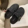 Zapatos peludos grises de suela gruesa 2026, media pantufla estilo Birkenstock, zapatos de algodón cálidos con forro de felpa, pantuflas de punta cerrada, pantuflas de lana estilo mule