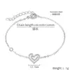 Pulsera de Moda y Elegante para Mujer con un Diseño Minimalista y Versátil, Hecha de Acero de Titanio en Color Dorado de 18K con un Diseño de Trébol de Cuatro Hojas