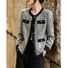 Casaco de Tweed Elegante Estilo Socialite Vintage, Nova Coleção Primavera e Outono 2026, Casaco Longo de Manga Comprida Pequeno Estilo Chanel para Mulheres