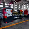 El fabricante suministra el torno ordinario modelo Shenyang CA6150, un torno estándar horizontal de gran paso de barra con un soporte de piso tipo bancada.