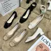 Zapatos Mary Jane con Lazo para Mujer 2025 Verano Diarios Suaves Tacón Grueso Primavera y Otoño Elegantes para el Trabajo Estilo Francés Versátiles Modernos Planos