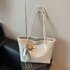 Bolsa Retrô de Grande Capacidade Transfronteiriça para Mulheres 2025 Outono e Inverno Nova Bolsa de Ombro para o Dia a Dia Bolsa Tote de Mão Colorida em Contraste