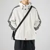 Chamarra con capucha de tres rayas para primavera y otoño transfronteriza, cortavientos funcional moderno de corte holgado para hombre, ropa exterior deportiva casual