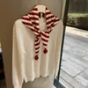Chal de punto a rayas estilo coreano con pompones, una bufanda versátil para usar en capas en otoño e invierno, perfecta para añadir un toque decorativo, atar y proteger el cuello; un pañuelo triangular