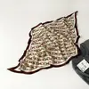 Lenço de Seda Estampado Levemente Luxuoso para Mulheres, Lenço Triangular, Lenço Triangular Decorativo de Seda, Lenço de Pescoço, Xale, Atacado