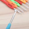 Nuevo Tejido Novato Mango Suave Herramienta de Lana de Ganchillo Colorido Set de Plástico Suave Ganchillo de Aluminio Venta al por Mayor