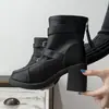 Botas de motocicleta retro de metal con hebilla estilo británico, nueva colección otoño/invierno 2026, botines negros de tacón grueso, botas de moda que aumentan la altura