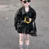 Jaqueta de Couro PU Infantil 2026 Novo Estilo Coreano Jaqueta de Couro Estilosa da Moda para Meninas Estilo Motociclista Street Style Estilo Coreano