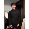 Camiseta interior térmica de media cremallera gris oscuro para hombre, otoño e invierno, estilo americano, elegante y casual, cuello alto, adecuada para entrenamiento en el gimnasio, camiseta de manga larga