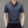 Nova Camisa Masculina de Manga Curta Estilo TikTok Verão 2024 Leve Madura Casual Gola Lapela Camisa Sem Marcas para Homens