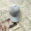 Gorra de Béisbol Bordada con Letra Pequeña Simple de Nuevo Estilo Primavera y Verano para Mujer, Parte Superior Suave Lavada, Ala Ancha, Sensación de Alta Gama, Informal y para Uso Diario